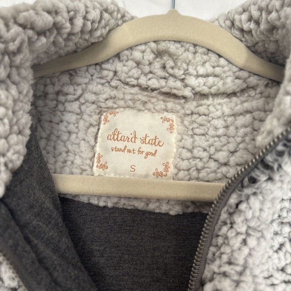 Altar’d State Wubby Teddy Sherpa Quarter Zip Pullover Jacket Gray Small EUC - Picture 2 of 5